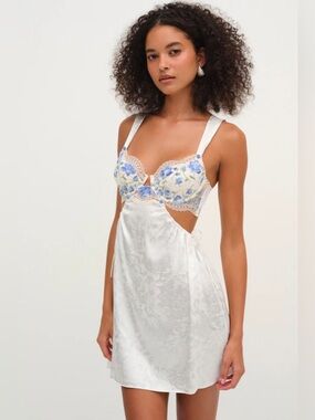 NWOT For Love and Lemons White Satin Chemise with Blue Floral Embroidered Cups